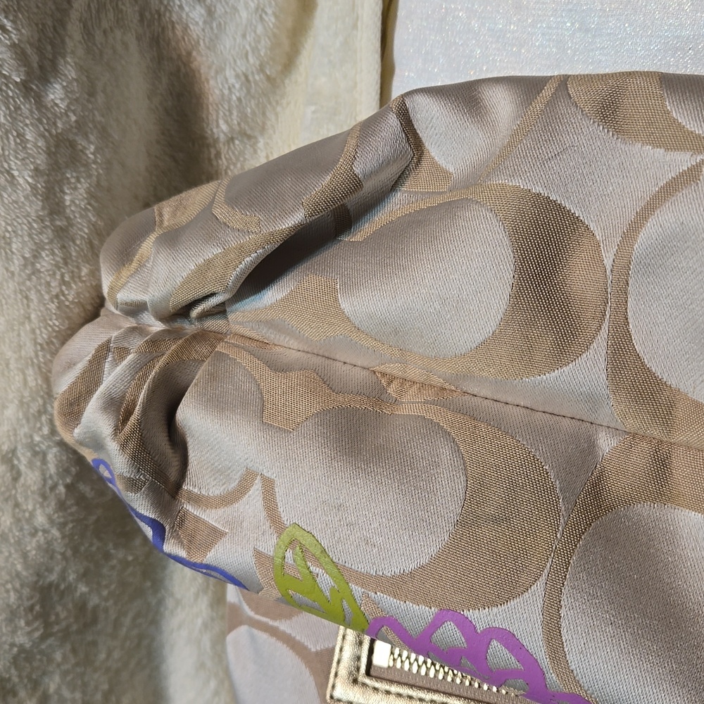 Coach Handbag - Picture 10 of 16